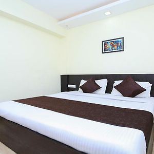 Oyo 2155 Hotel Wardhman